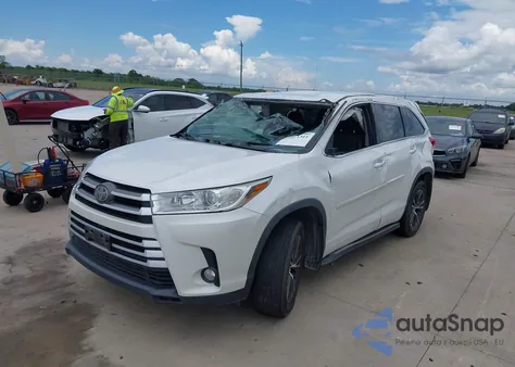 2018 Toyota Highlander Le Plus from USA, damaged, VIN 5TDZZRFH7JS251322